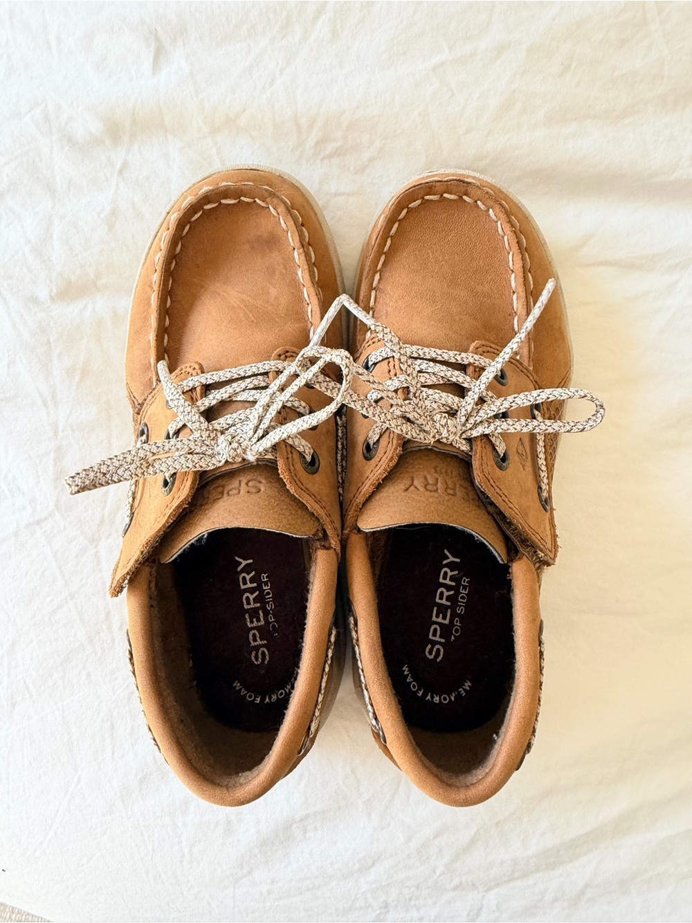 Sperry Men’s Cognac Leather Boat Shoes with Patterned Laces